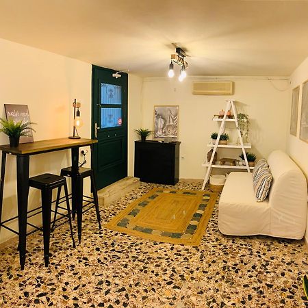 Airport Cottage House Artemida  Exterior photo